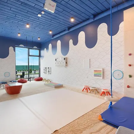 Klif Polanki Aqua * 코워브제크